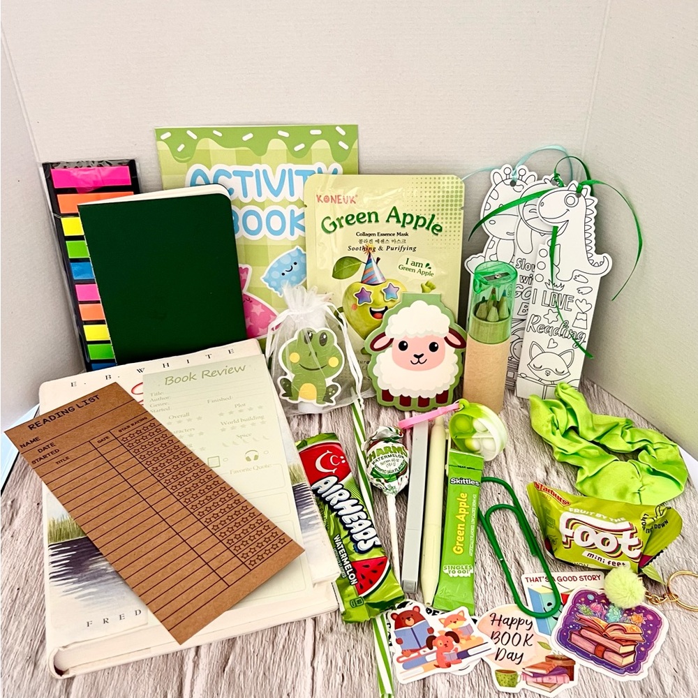 Children's Activity and Annotation Set with Green Theme